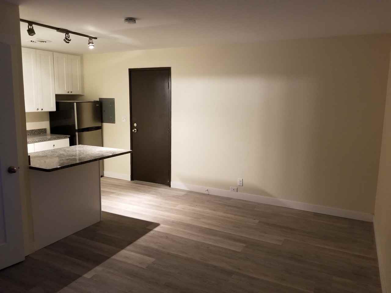 20th Street Apartments - Photo 4 of 7