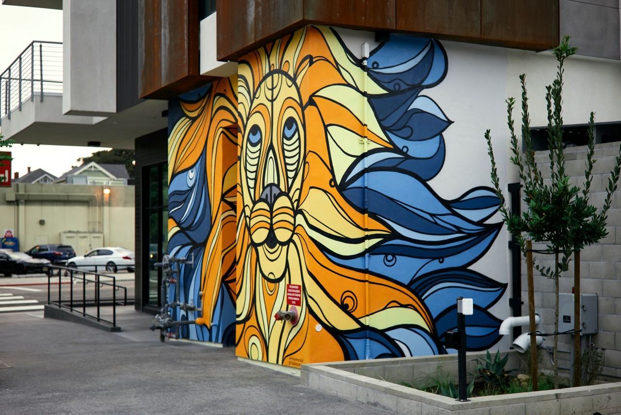 Where Convenience meets Comfort at the Leo - Photo 3 of 8