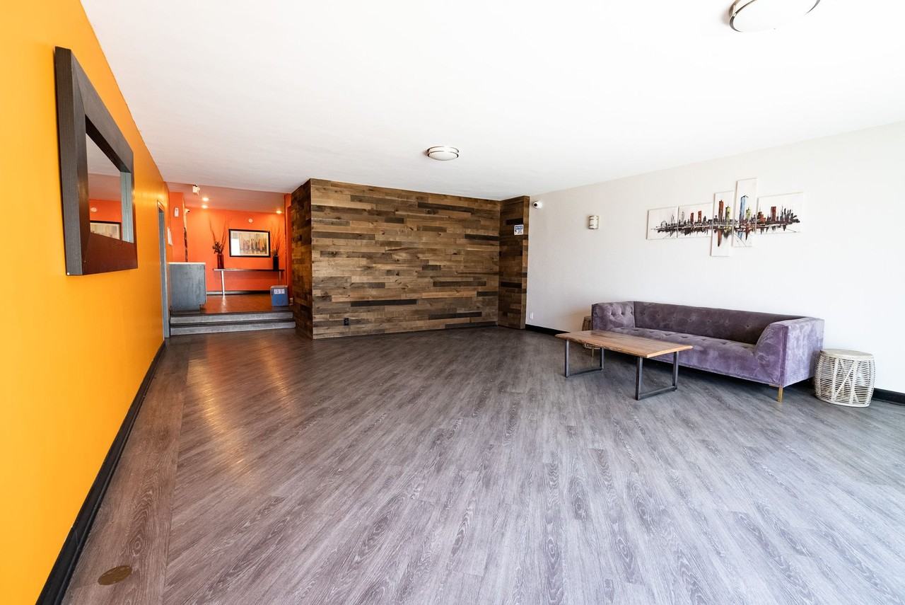 1371 S. Beverly Glen Blvd. - Photo 3 of 9