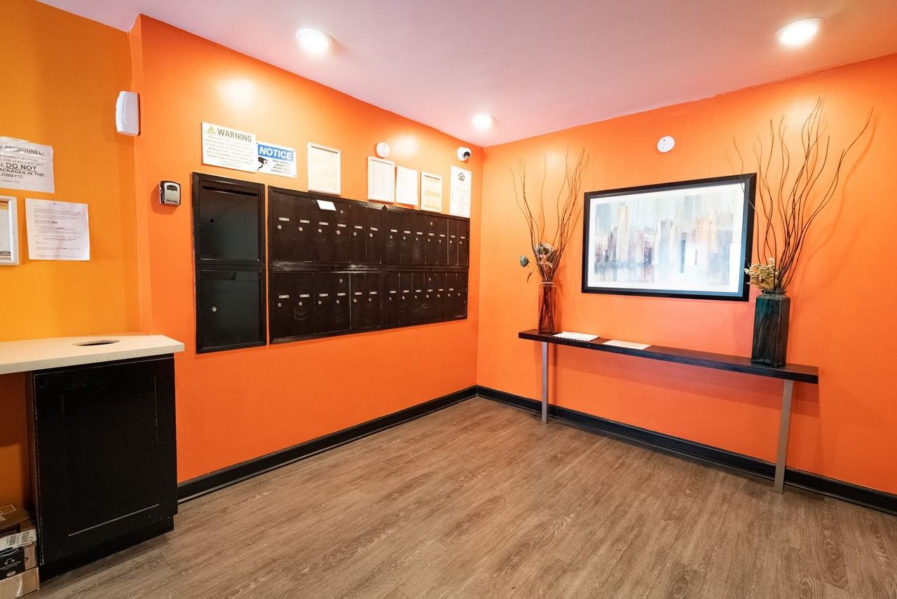 1371 S. Beverly Glen Blvd. - Photo 4 of 9