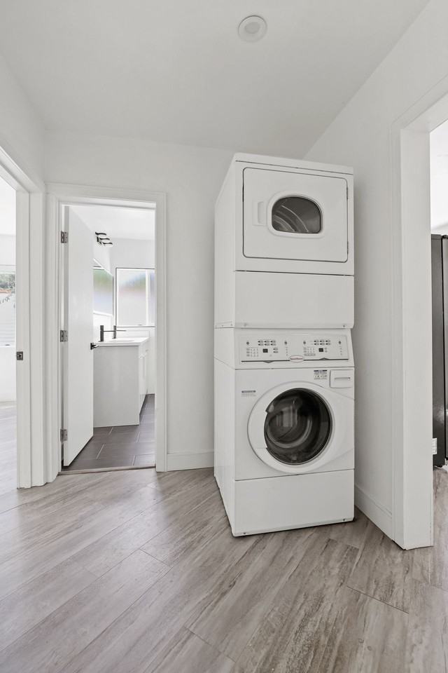 1486 Silver Lake Boulevard Apartments - Photo 4 of 29