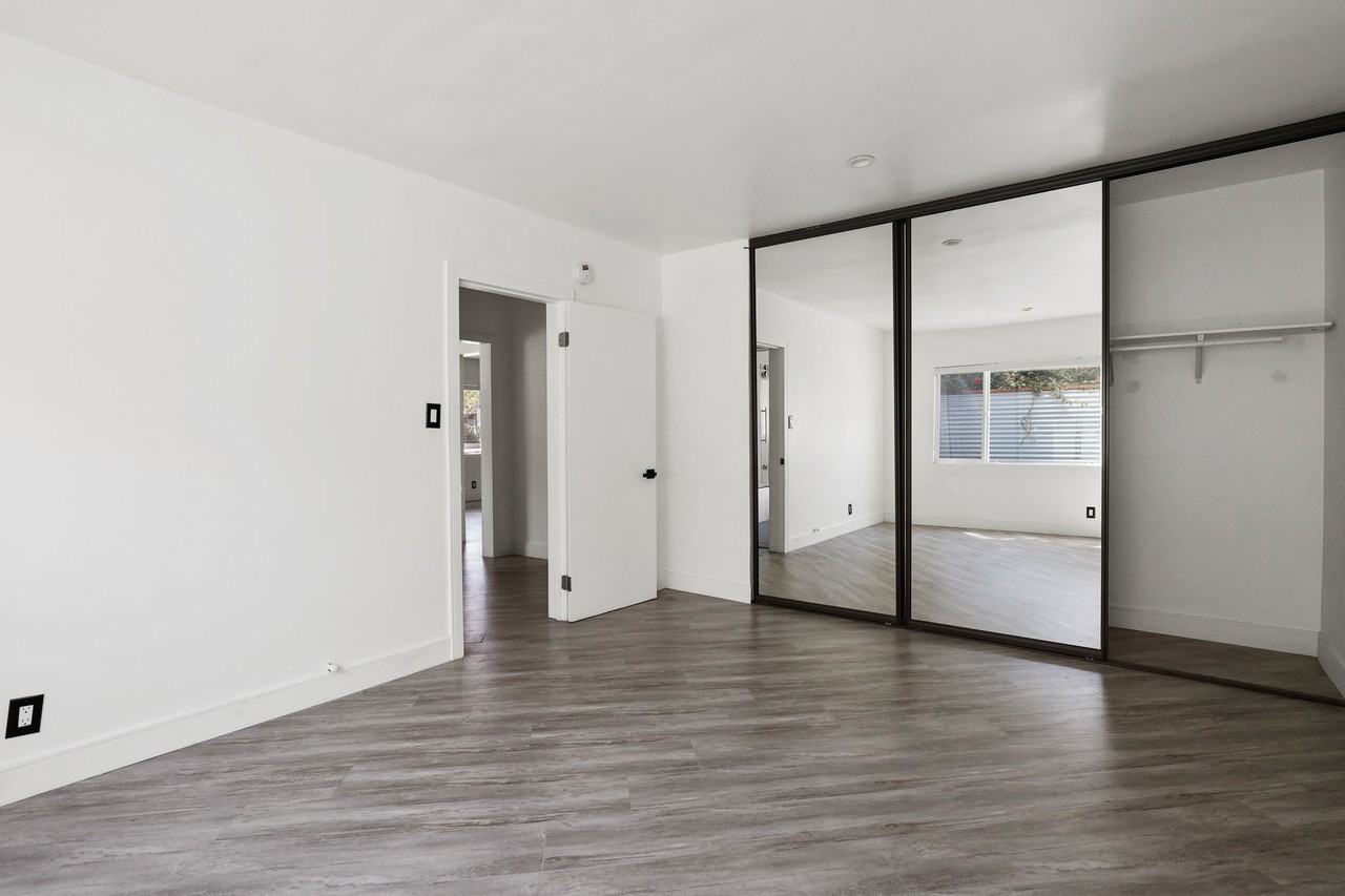 1486 Silver Lake Boulevard Apartments - Photo 6 of 29