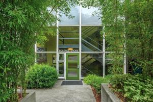 featured image of 2400 Boyer Ave E