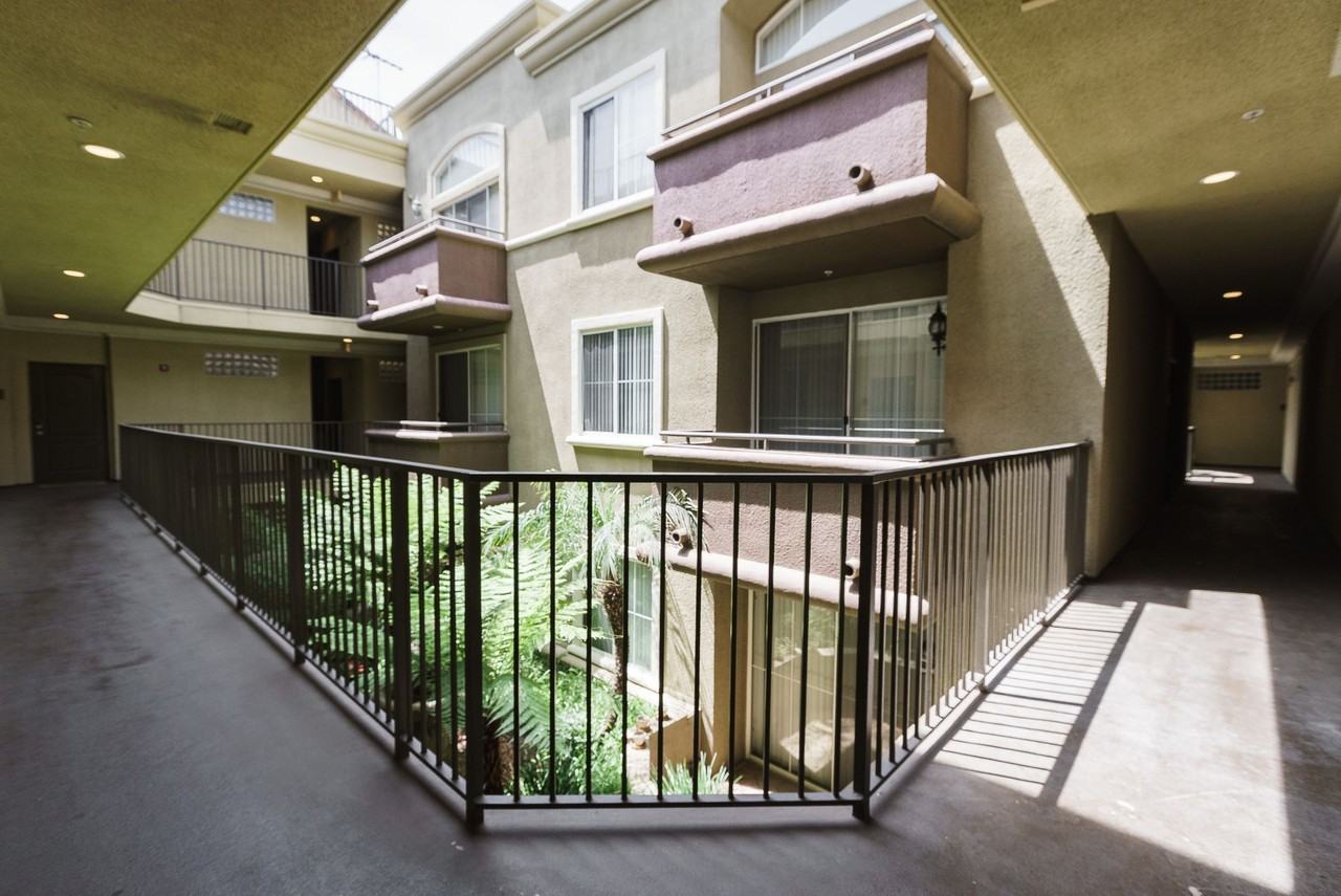 2225 Beverly Glen Blvd. - Photo 6 of 11