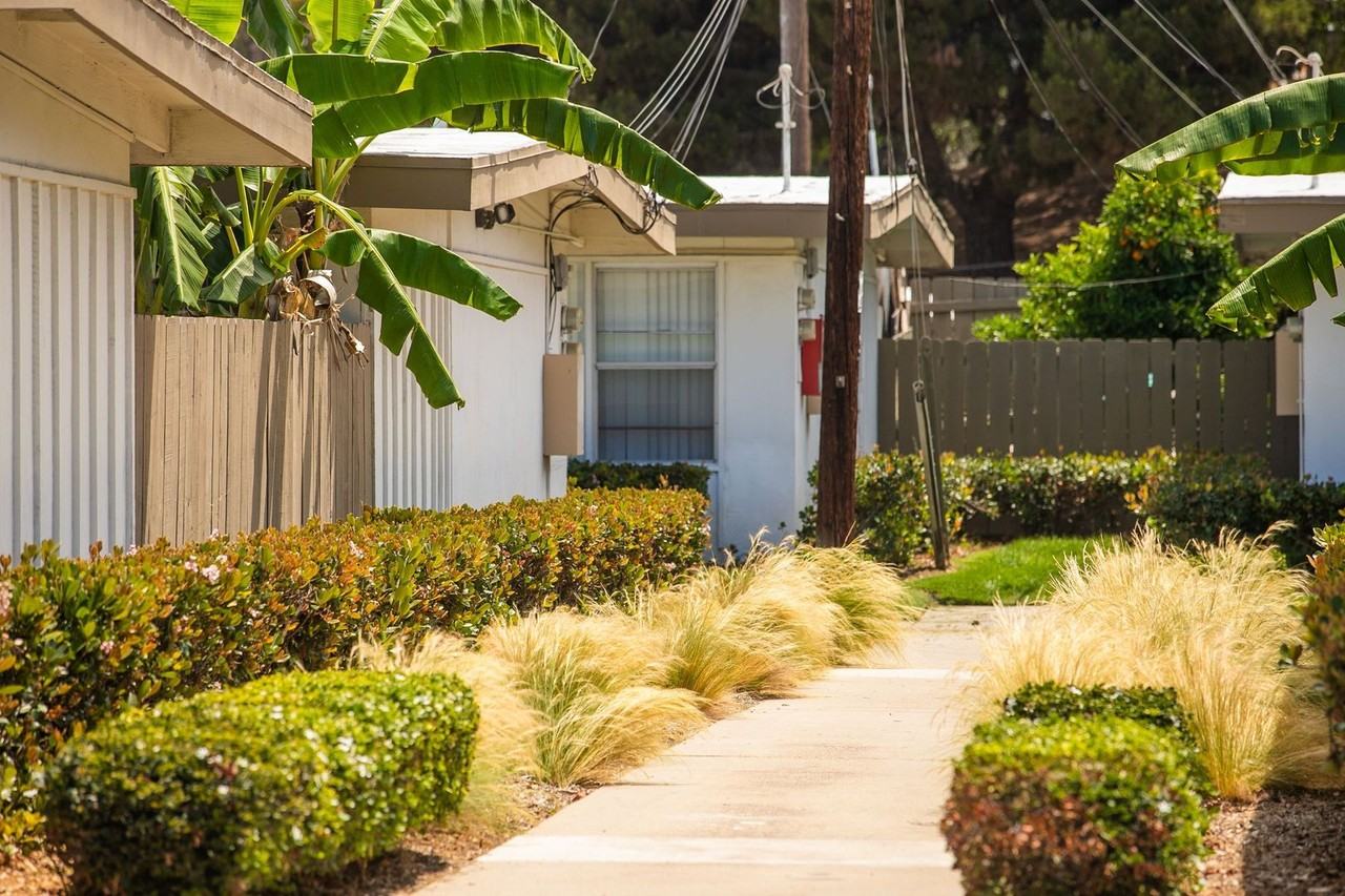 Aloha Village - Photo 5 of 6