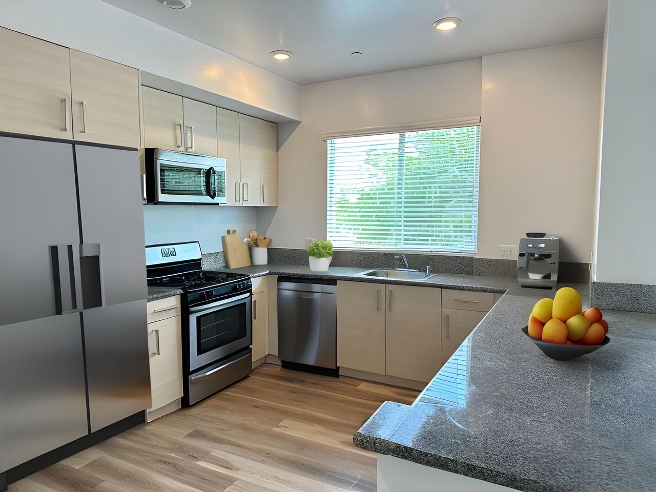 Burnet22 - Photo 4 of 9