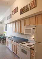 featured image of 825 W Spruce St