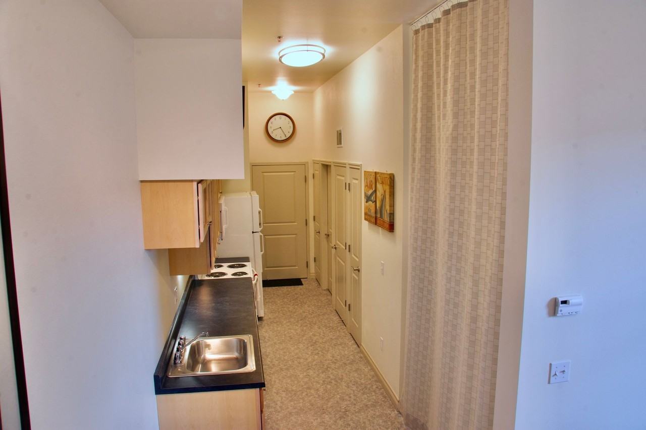 Get in the thick of it! - Photo 5 of 8