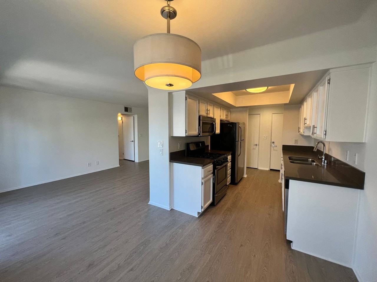 Craner Villa - Photo 2 of 11