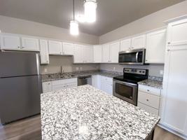 featured image of 3400 Aurora Ave