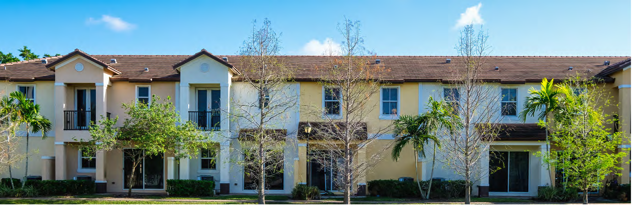 7651 N Pine Island Rd - Photo 4 of 5