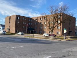 featured image of 1 W Grant St