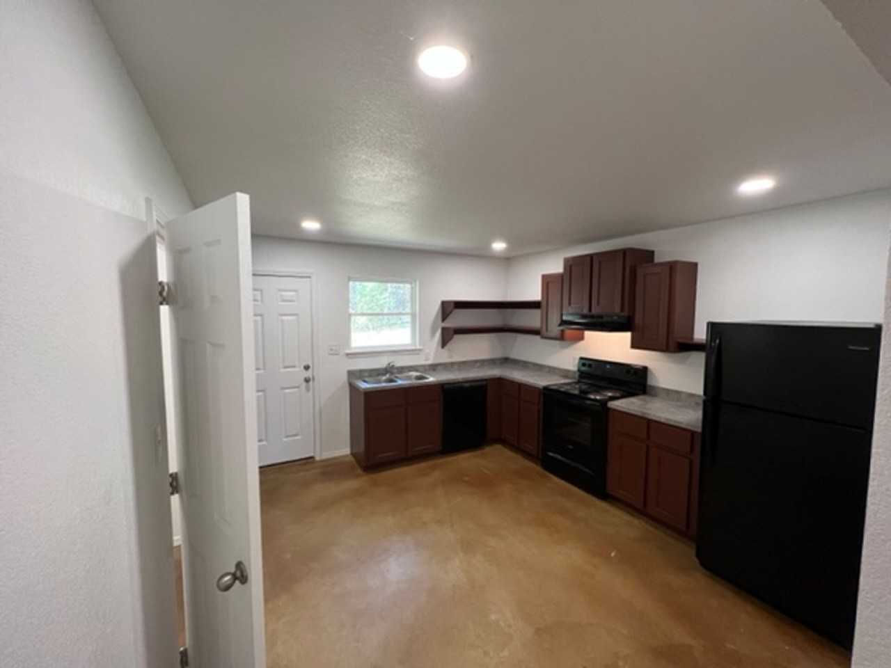 208 S 26th Street - Photo 2 of 12