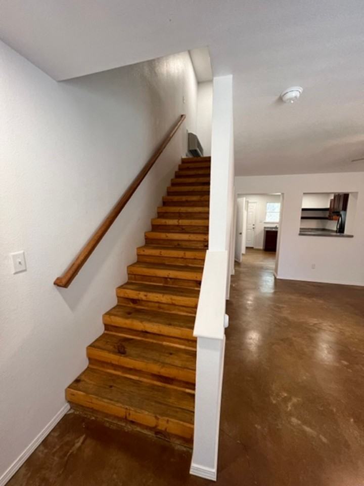 208 S 26th Street - Photo 4 of 12