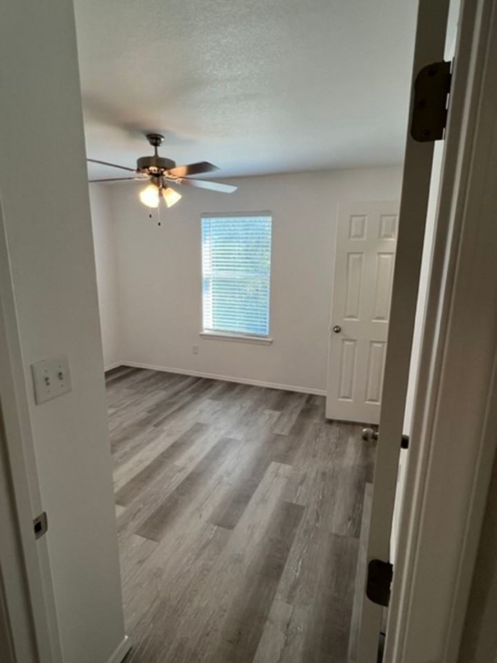 208 S 26th Street - Photo 7 of 12