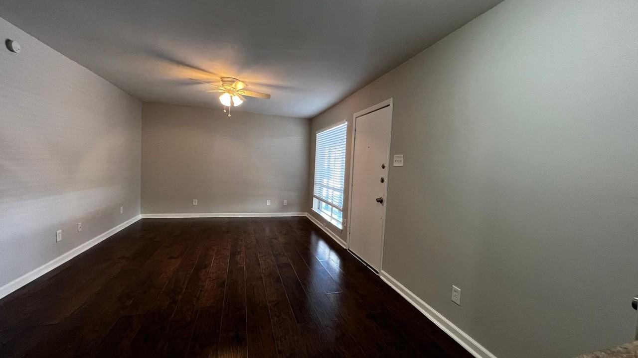 Tribeca Apartments - Photo 6 of 18