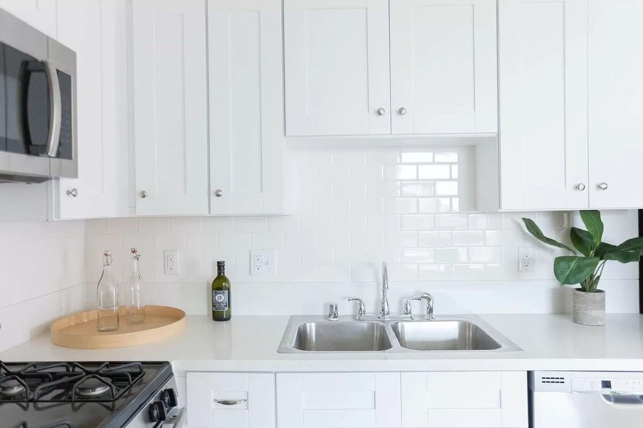 978 S Mariposa Ave - Photo 3 of 33