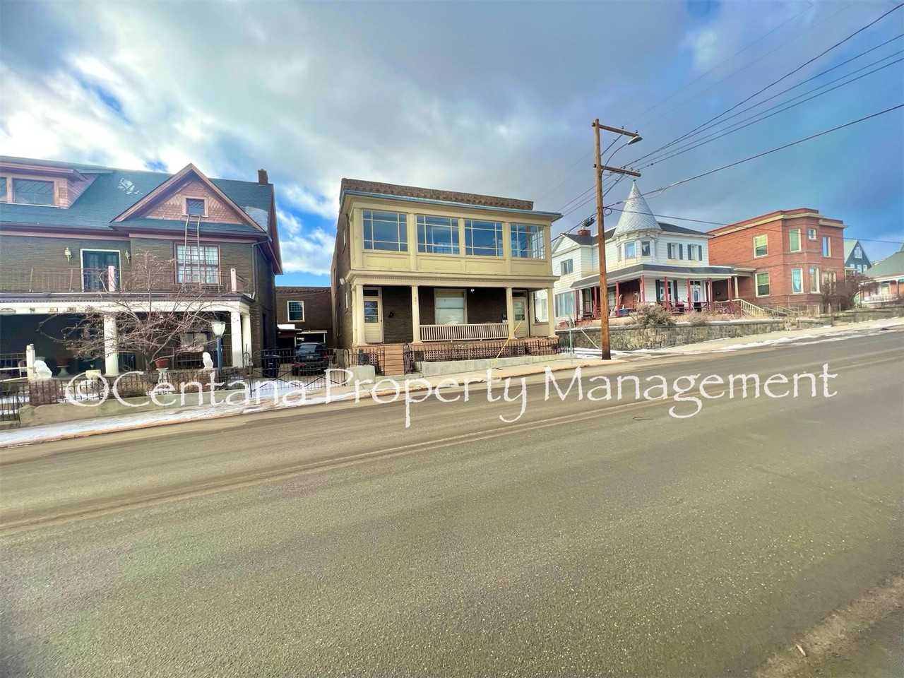 205-207 N Excelsior Ave - Photo 3 of 6