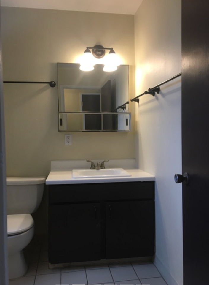 Riviera - Photo 6 of 6