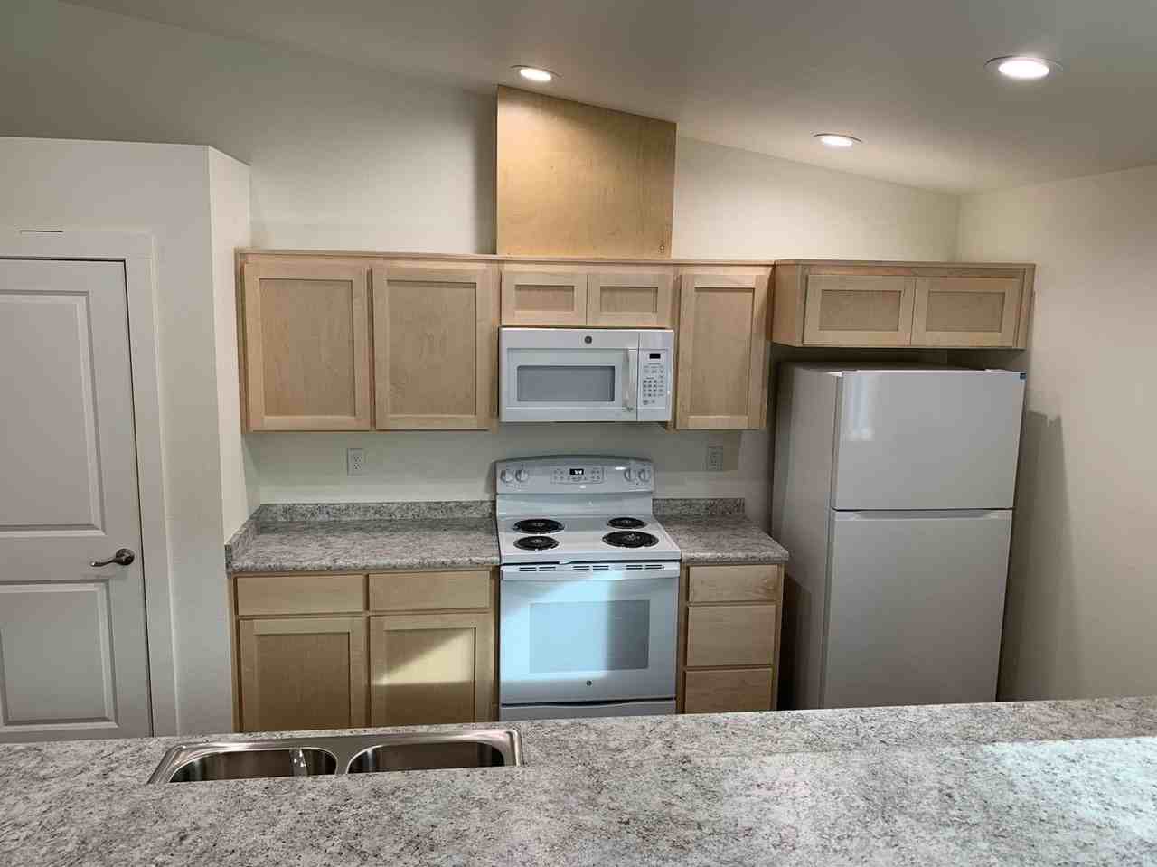 4245-47 Wyoming - Photo 3 of 23