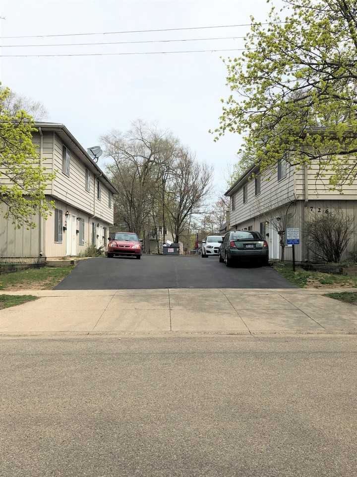 726730 Pioneer 2 BR Apts in the south end of the Vine Neighborhood