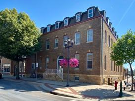 117 State St S  