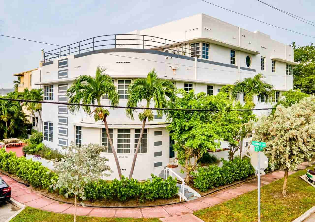 Welcome to Your Chic Beachside Retreat - Photo 2 of 6