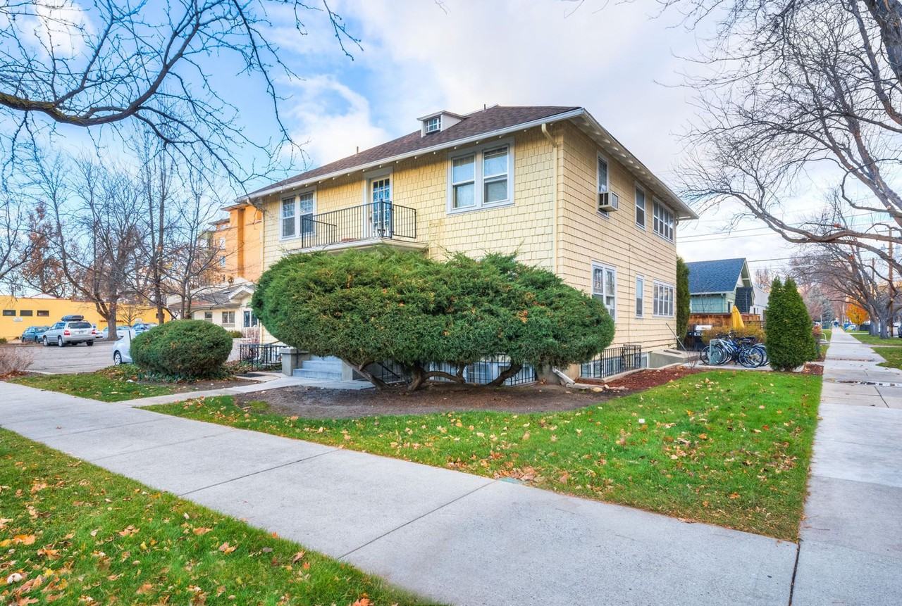 Allen Apartments - Photo 4 of 5