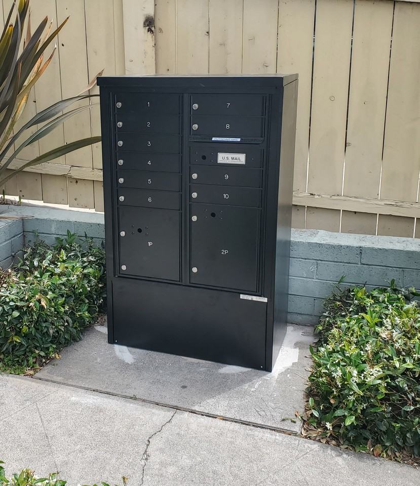 4033 Florida St - Photo 7 of 8