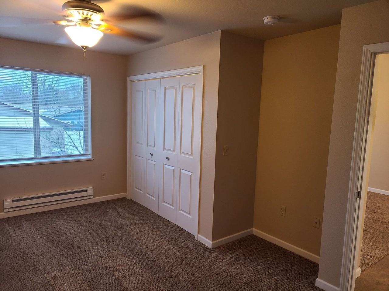 The Residences at 843 Oak - Photo 3 of 35