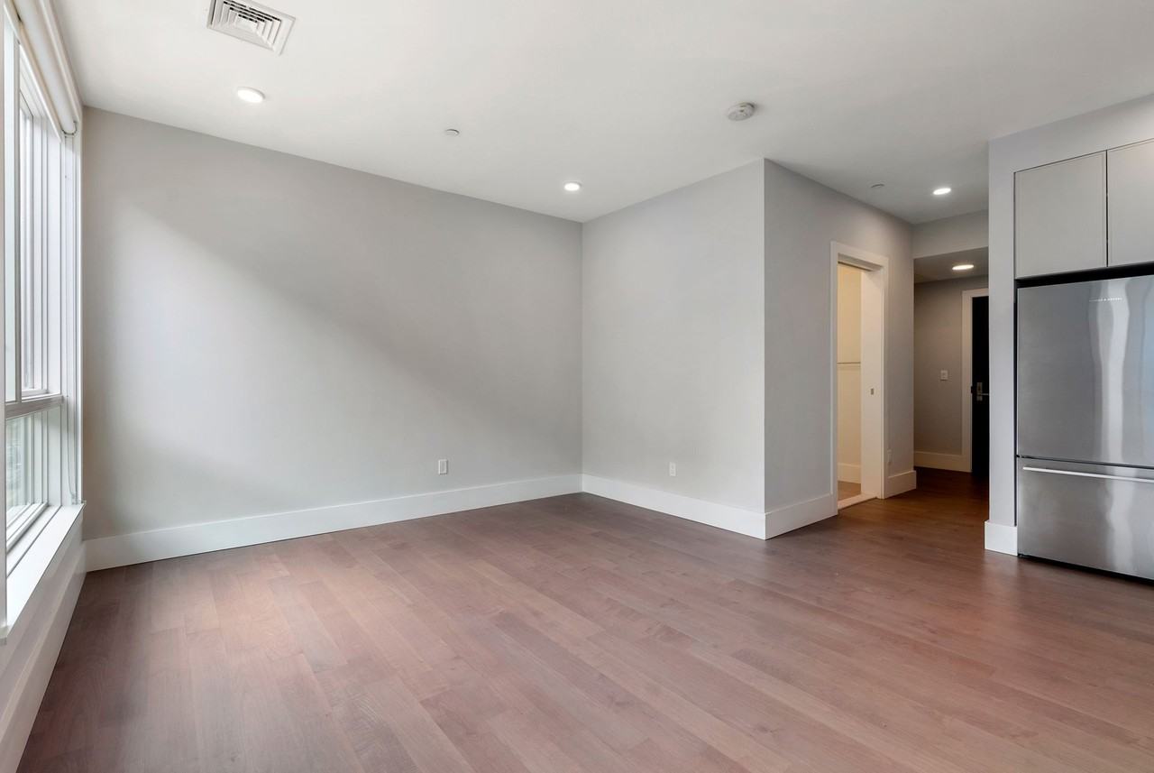 3193 Washington Street - Photo 5 of 50