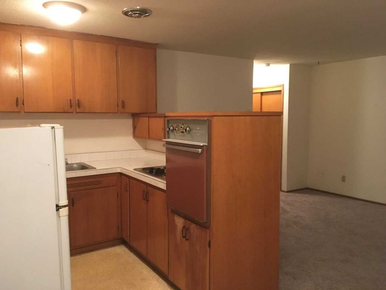 Shore View Apartments - Photo 7 of 9