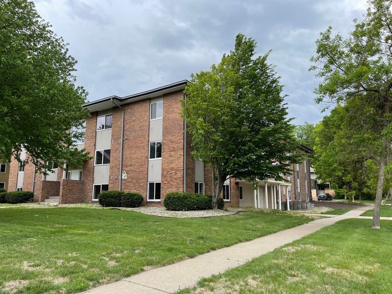 Dreamvesting Loop LLC (4001 Holdrege Street) - Photo 5 of 5