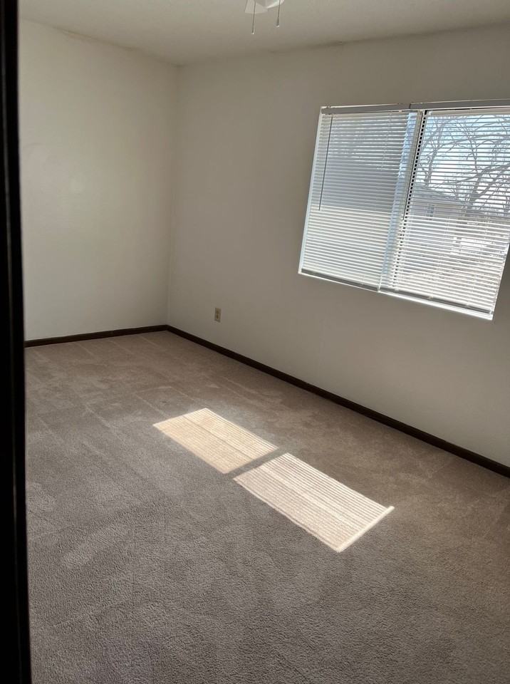 Robinwood Apartments - Photo 5 of 9