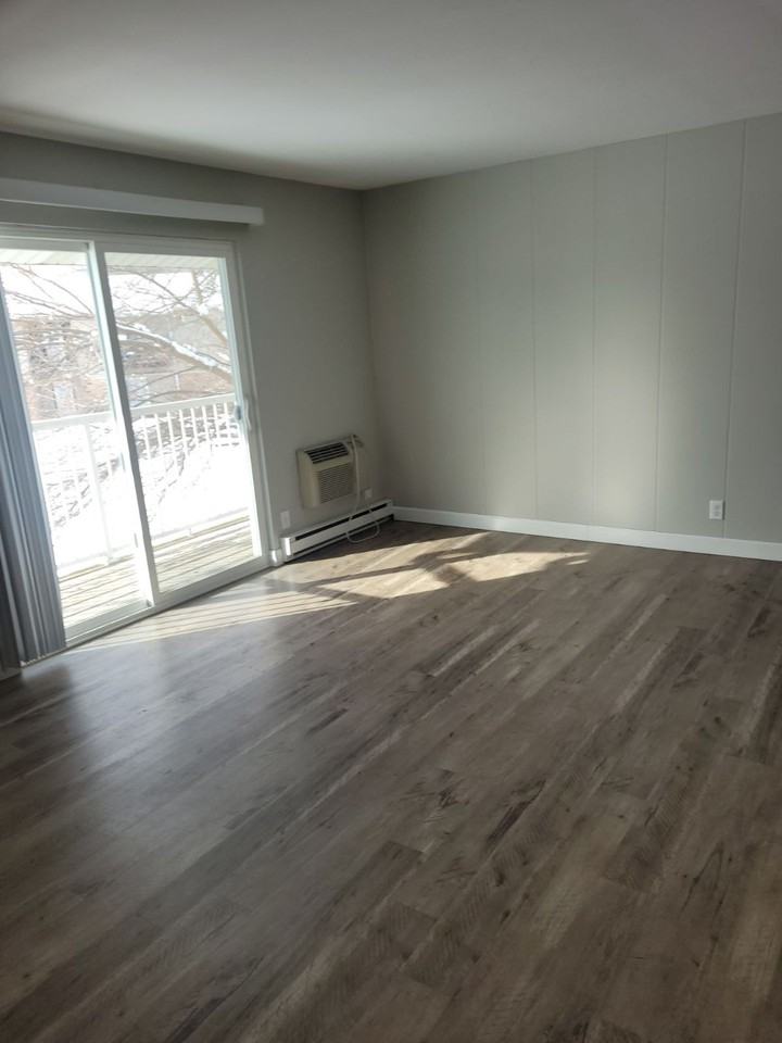 Somers Apartments - Photo 2 of 7