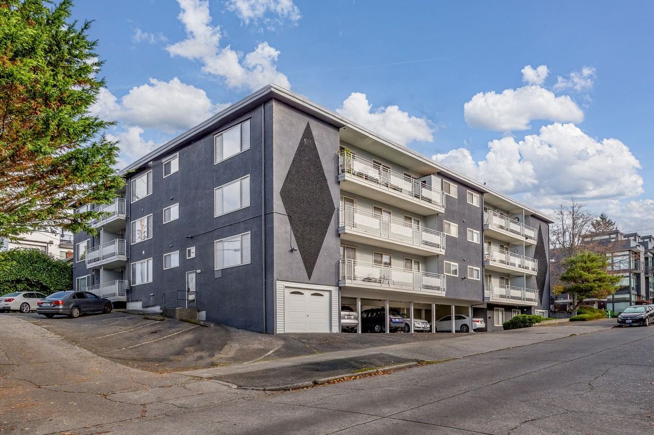 Emerala - Photo 2 of 8