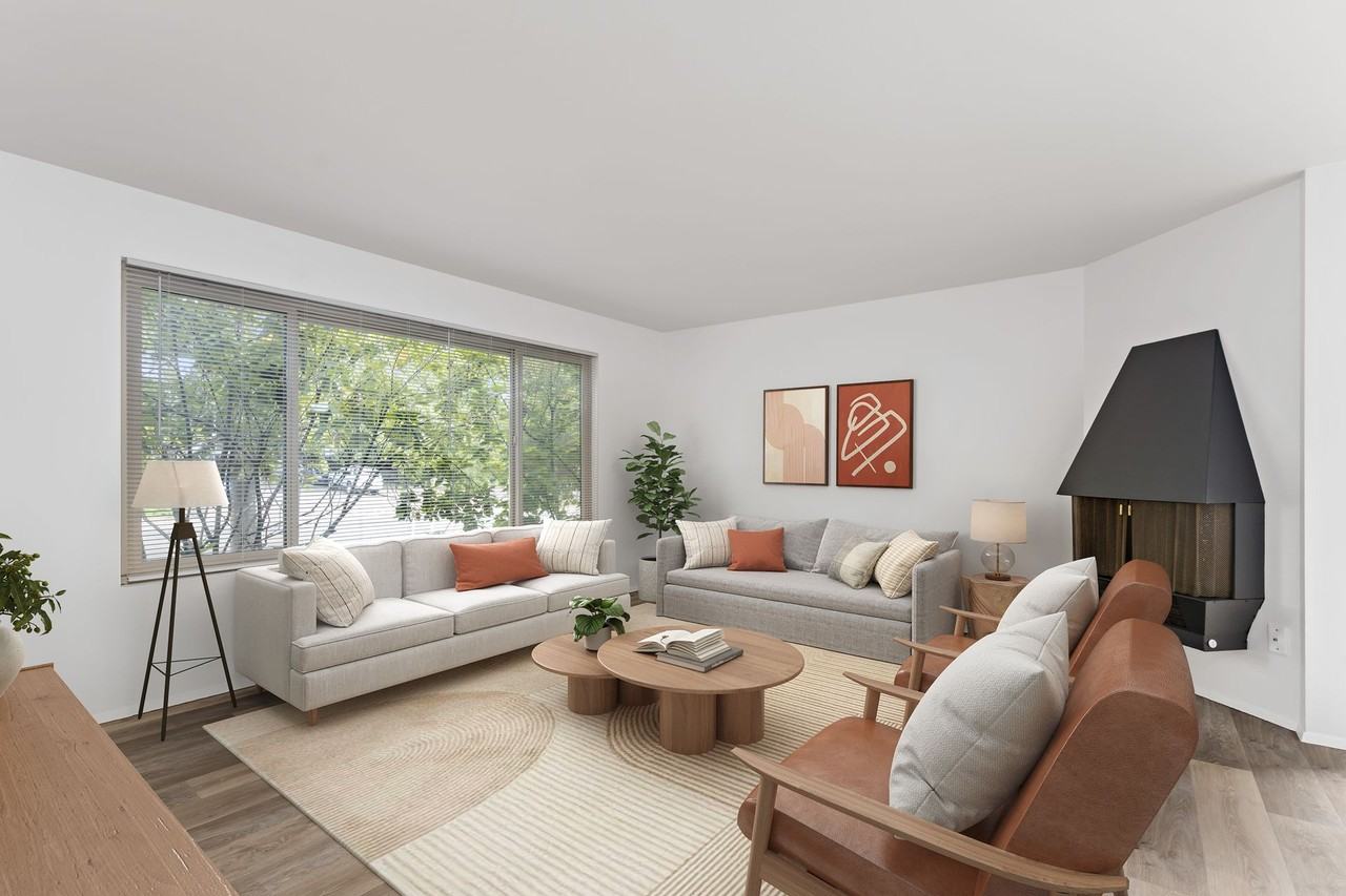 Emerala - Photo 3 of 8