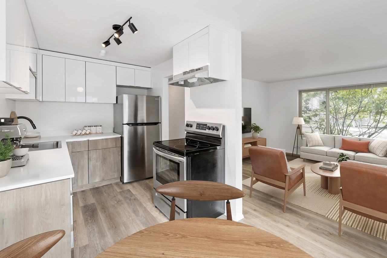 Emerala - Photo 7 of 8