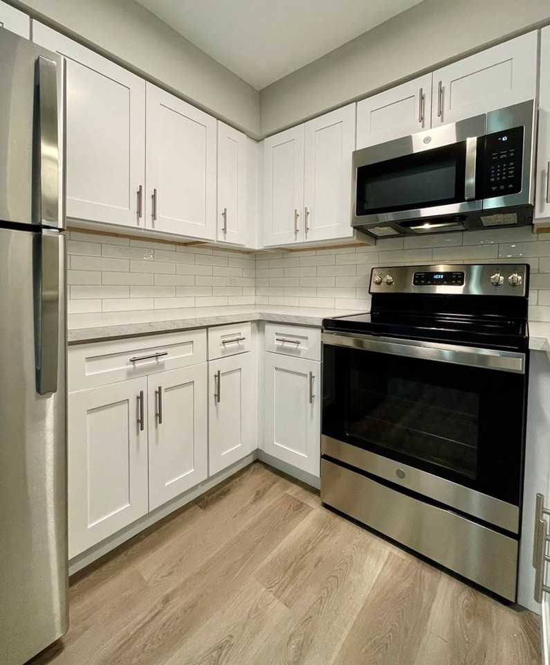 RENOVATED APARTMENT WITH IN - Photo 5 of 23