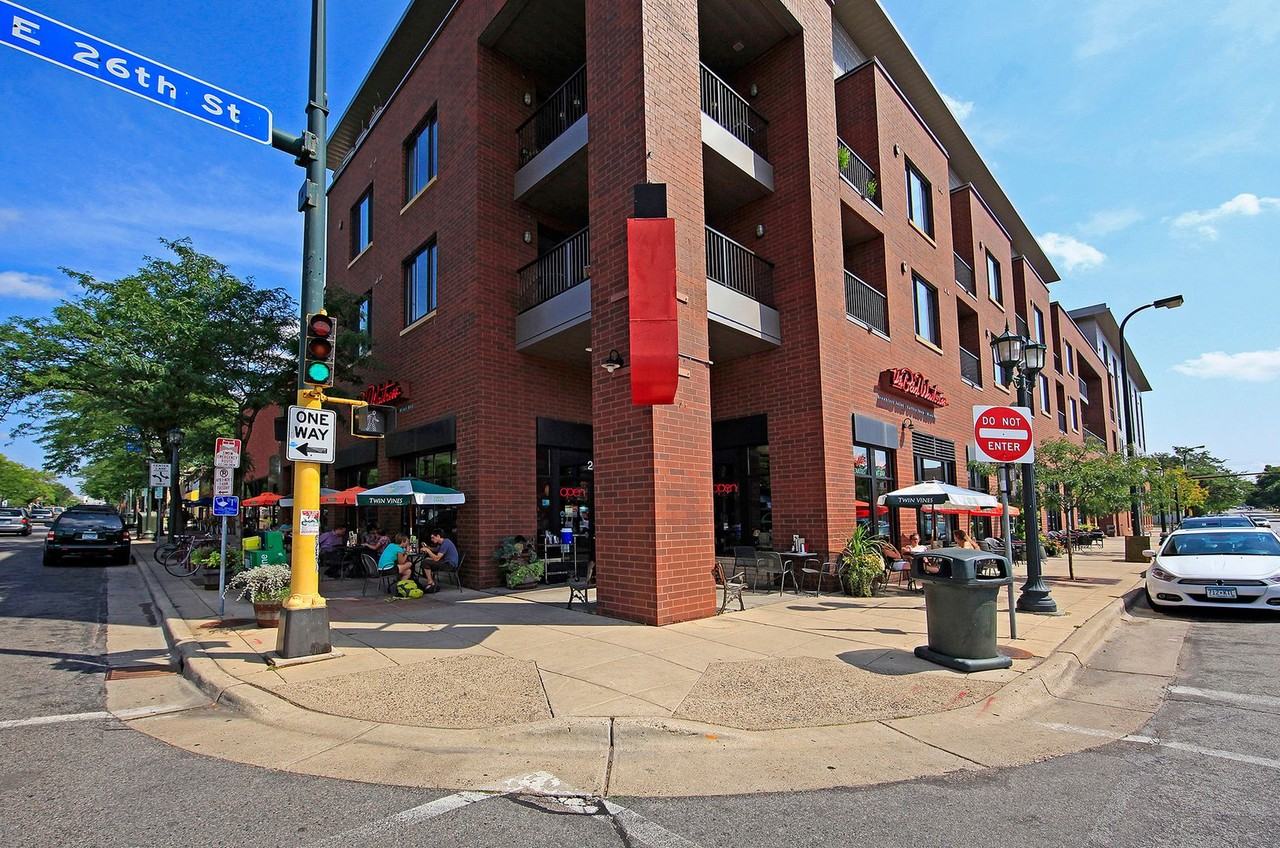 Icehouse Plaza - Photo 7 of 15