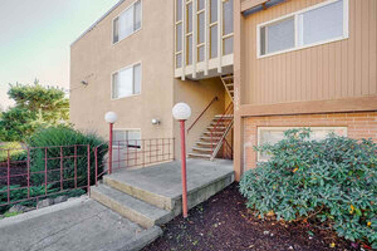 The Willows Apartments - Photo 4 of 4