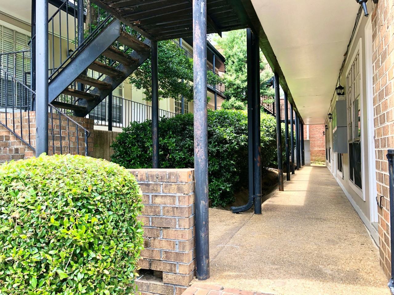 {chill} - Photo 3 of 6