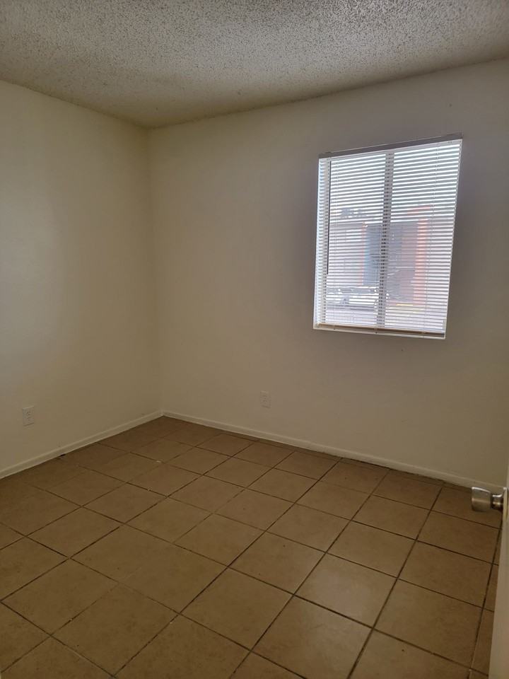 Casa Blanca Apartments 2520 W Mclellan Blvd, Phoenix, AZ 85017 Zumper