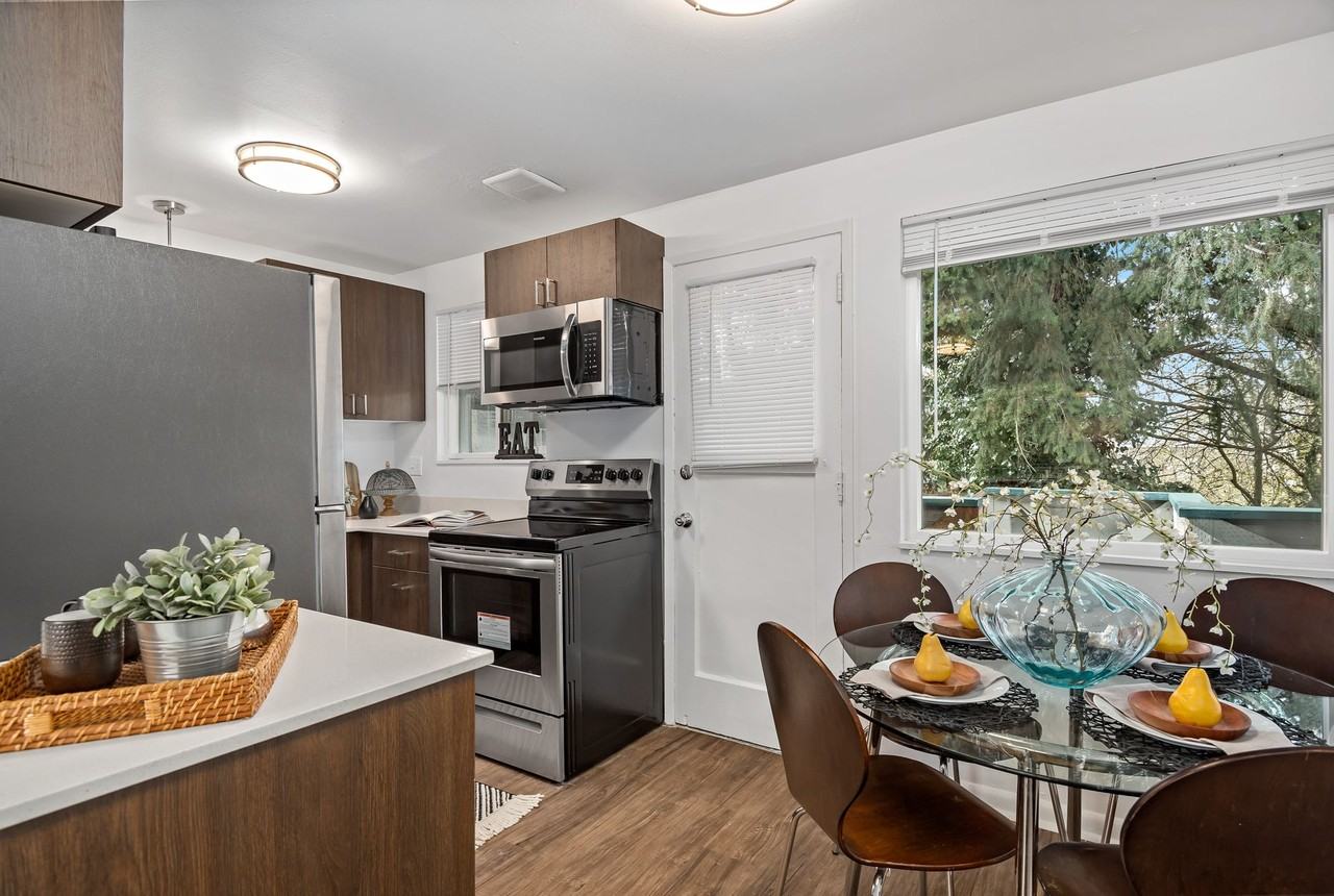 Highland Palms - Photo 7 of 20