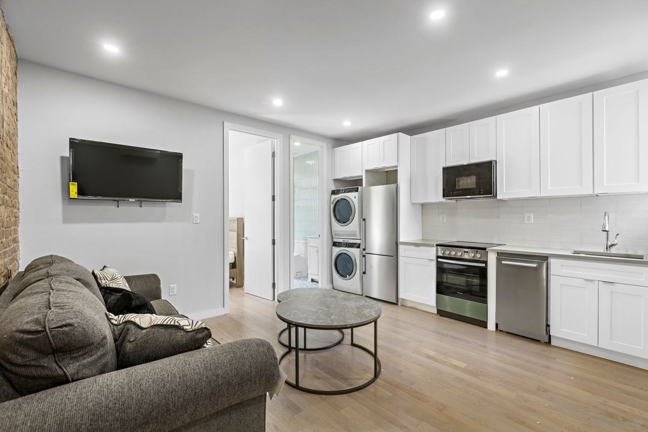 657 E187 BH LLC - Photo 6 of 23