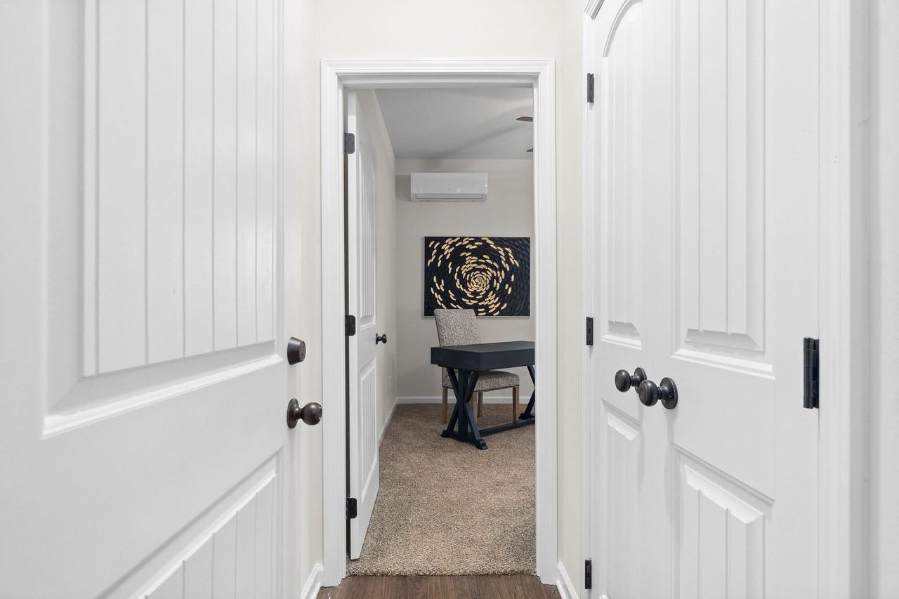 Allen Rd - 3350 - Photo 6 of 28