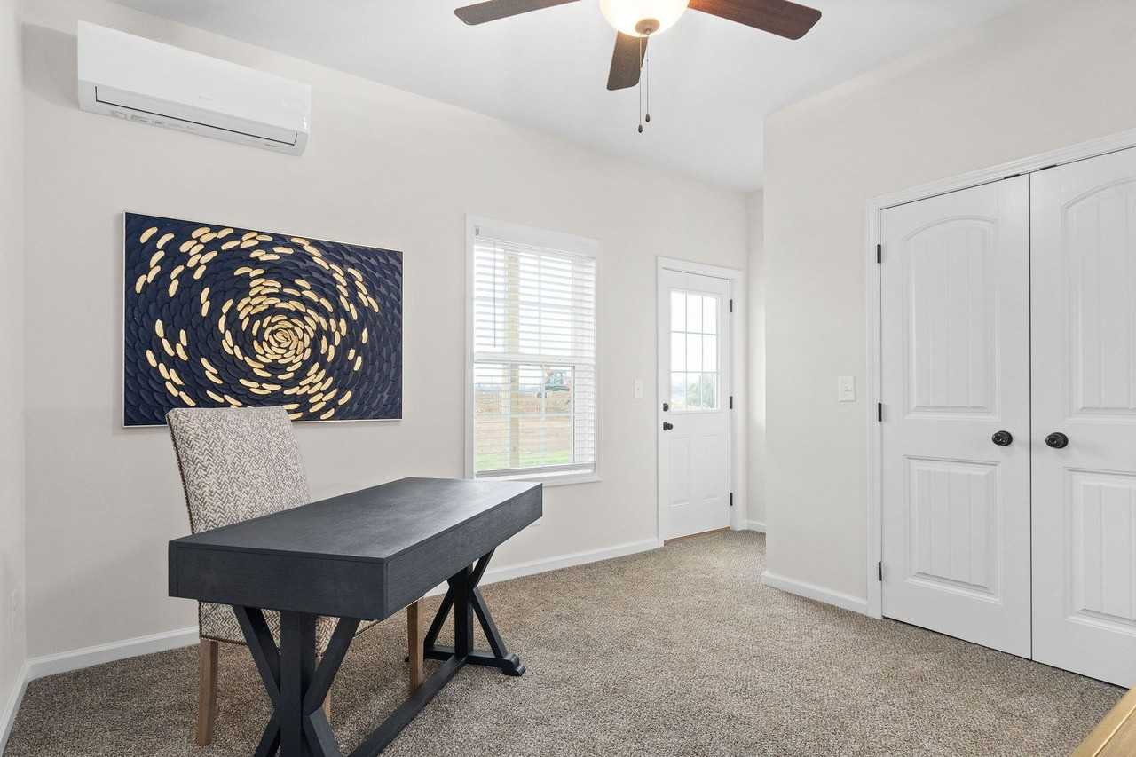 Allen Rd - 3350 - Photo 7 of 28