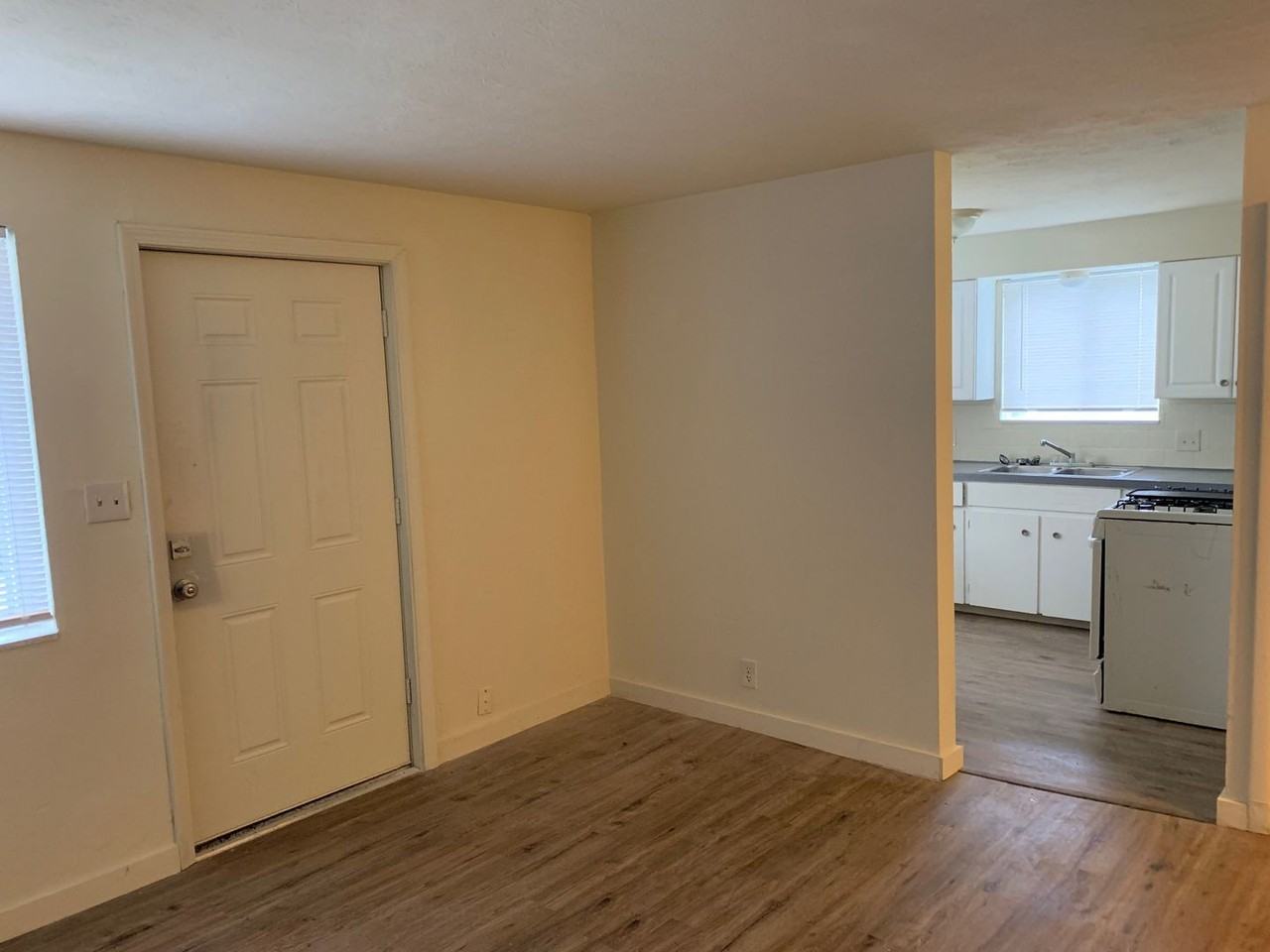 1706-1718 Leighton Ave - Photo 3 of 12