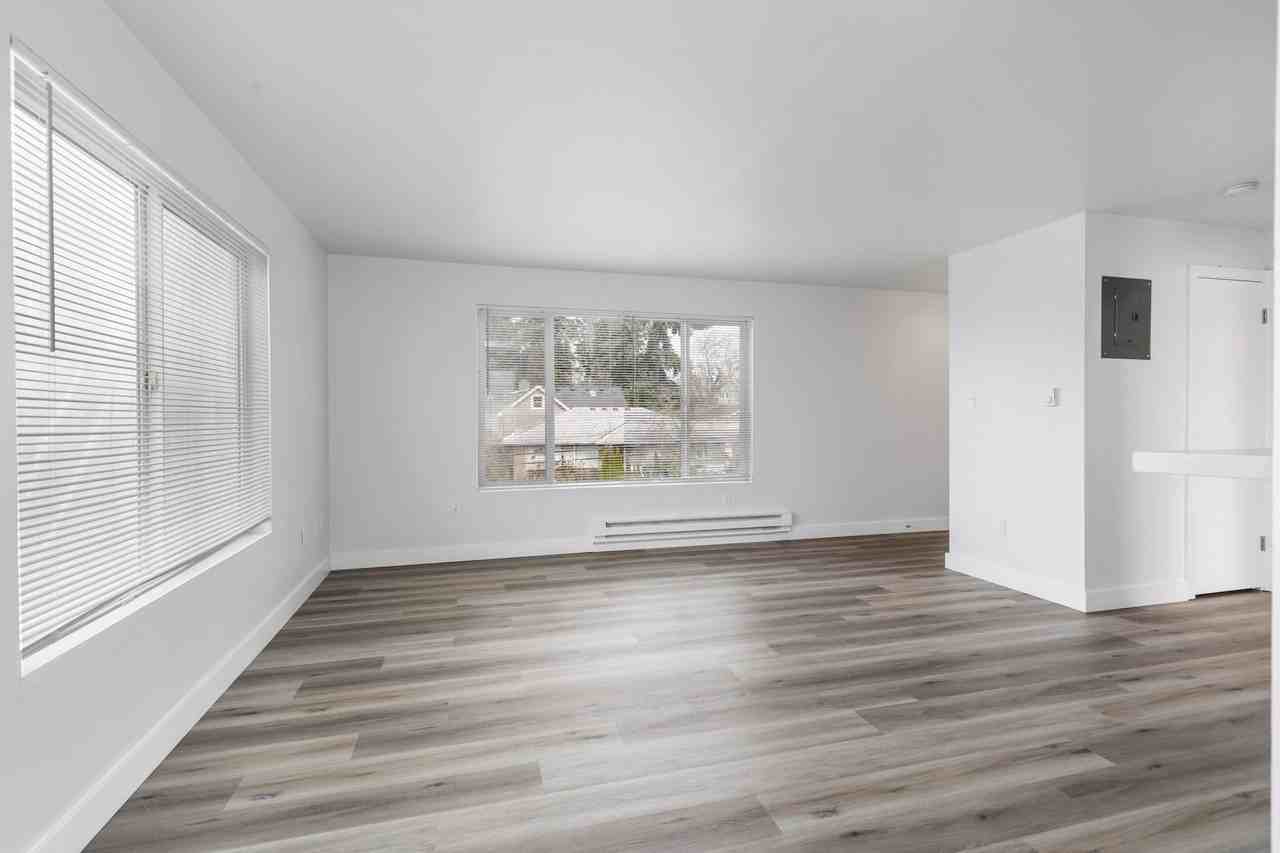 The Hallmark Apartments - Photo 3 of 16