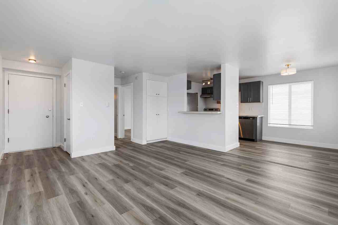 The Hallmark Apartments - Photo 4 of 16